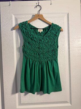 EUC - Deletta - Ruffle Tank Top - Kelly Green - Size Small